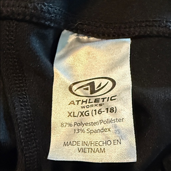 Athletic Works Women's Sleek Black Leggings - Picture 2 of 2